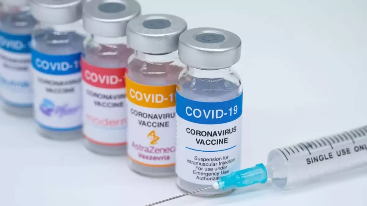 Canadá avala combinar aplicación de dosis de AstraZeneca con Pfizer o Moderna