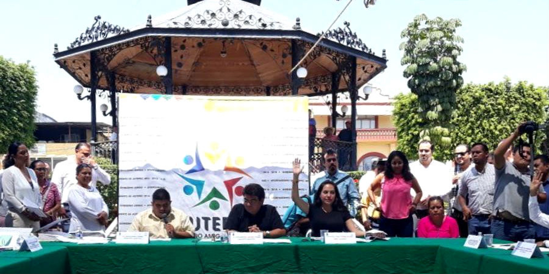 Aprueba Cabildo licencia definitiva al presidente municipal de Jiutepec