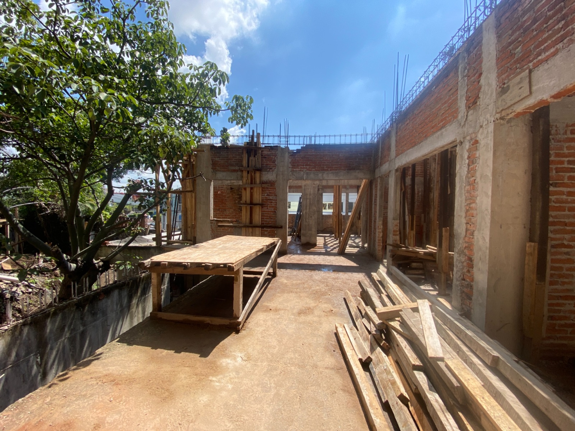 Supervisa Fidecomp el proyecto 'Rehabilitación de los edificios C-2 y C-3 del Centro Universitario Los Belenes de la UAEM'