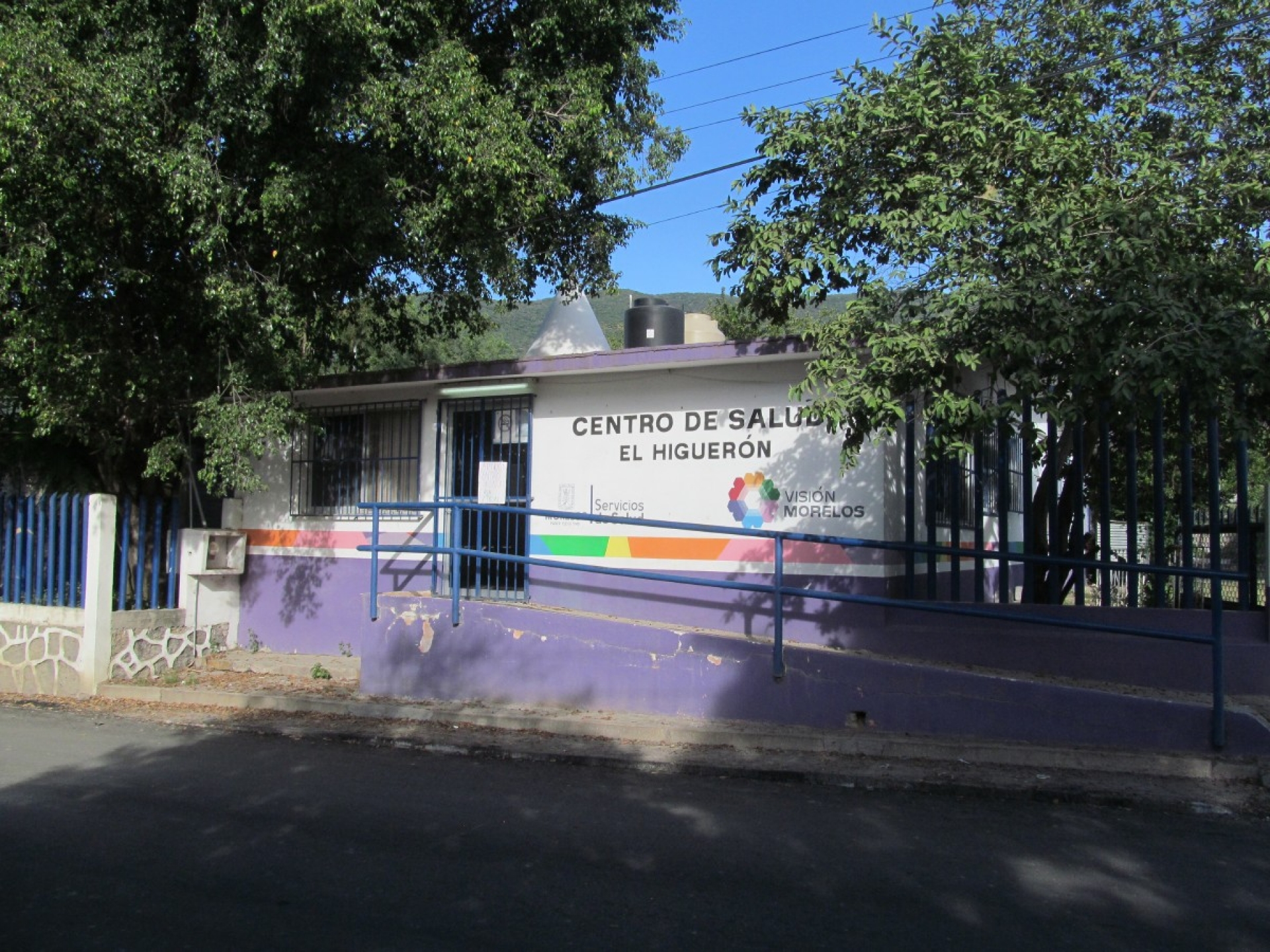 Buscan reparar el Centro de Salud de El Higuerón