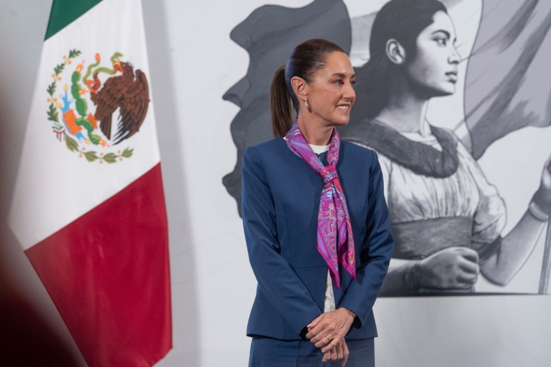 'Nos dio gusto verlo': Sheinbaum celebra reaparición de AMLO en elección judicial