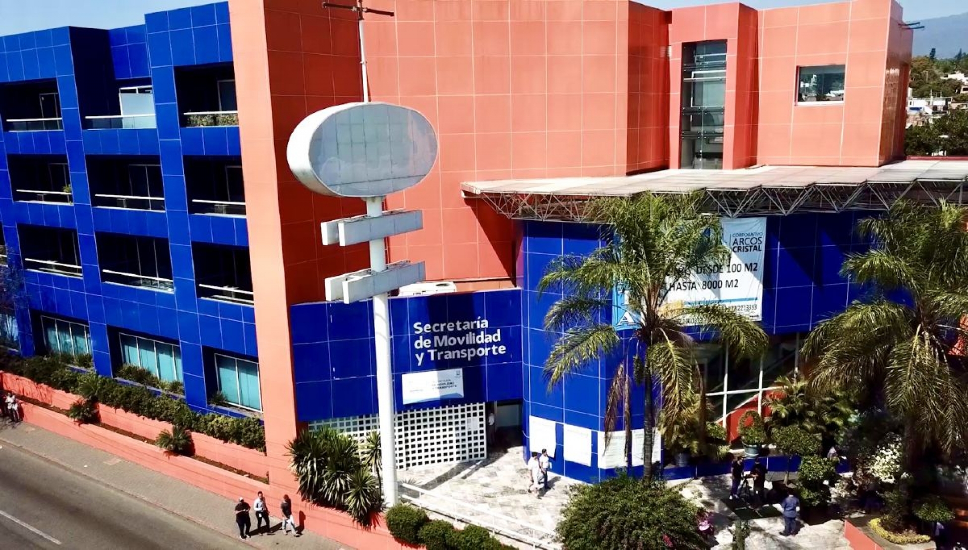 Informa SMyT lineamientos en el uso del transporte en semáforo rojo