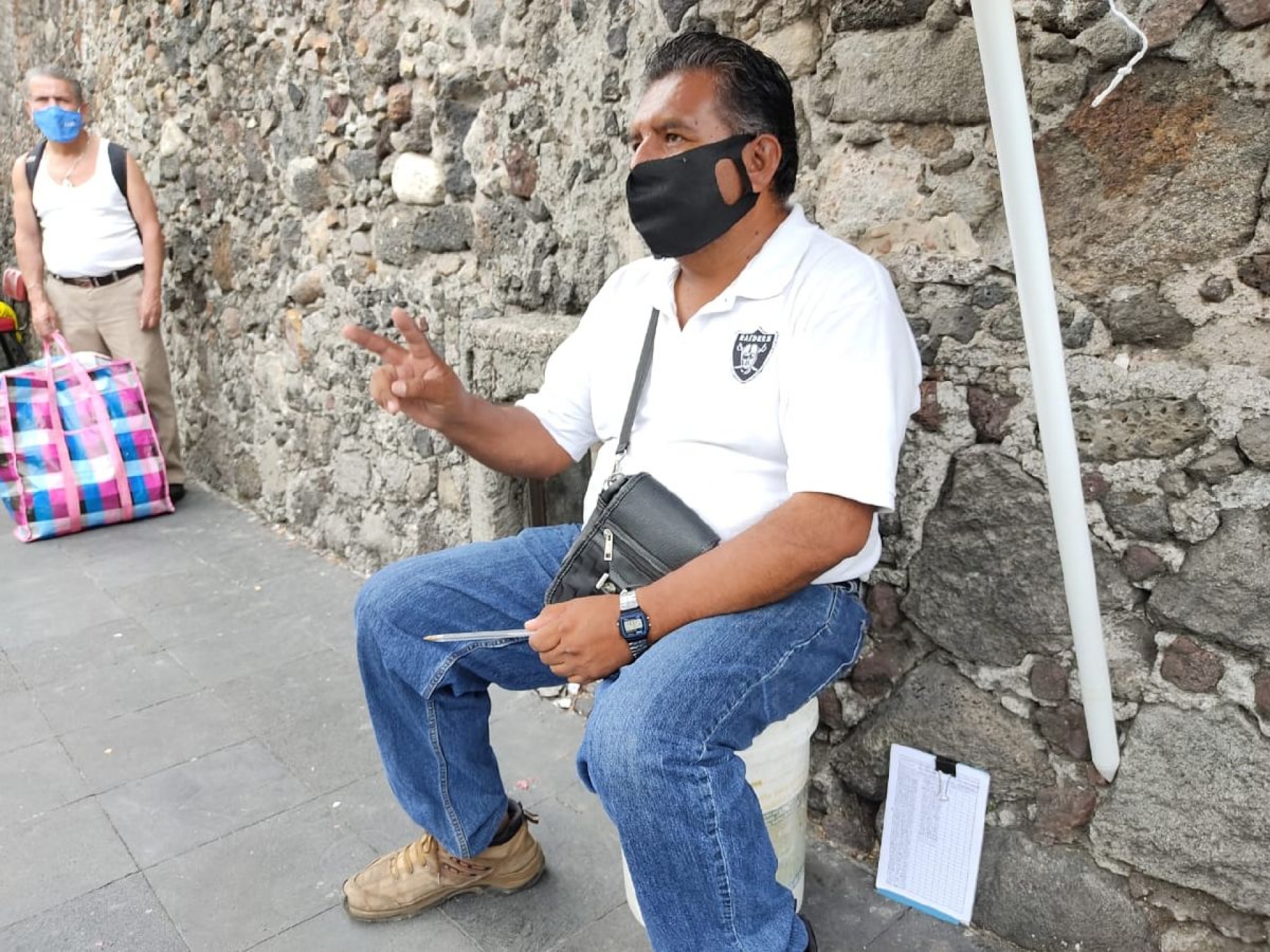 “Hay que protegernos para no contagiar a los familiares”