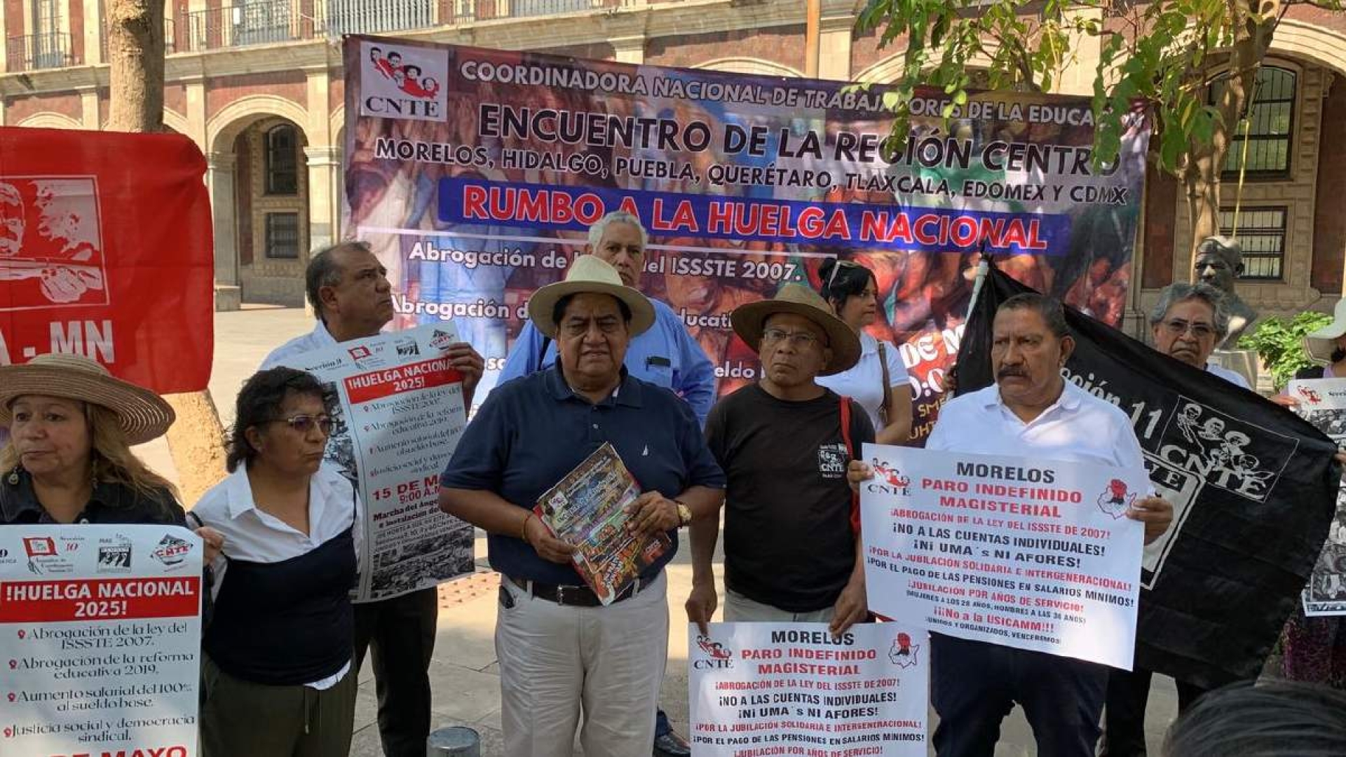 Convoca CNTE a huelga nacional