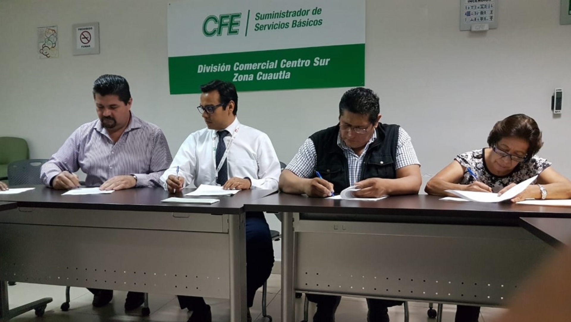 Negocia Ayuntamiento de Cuautla pago de deuda con CFE