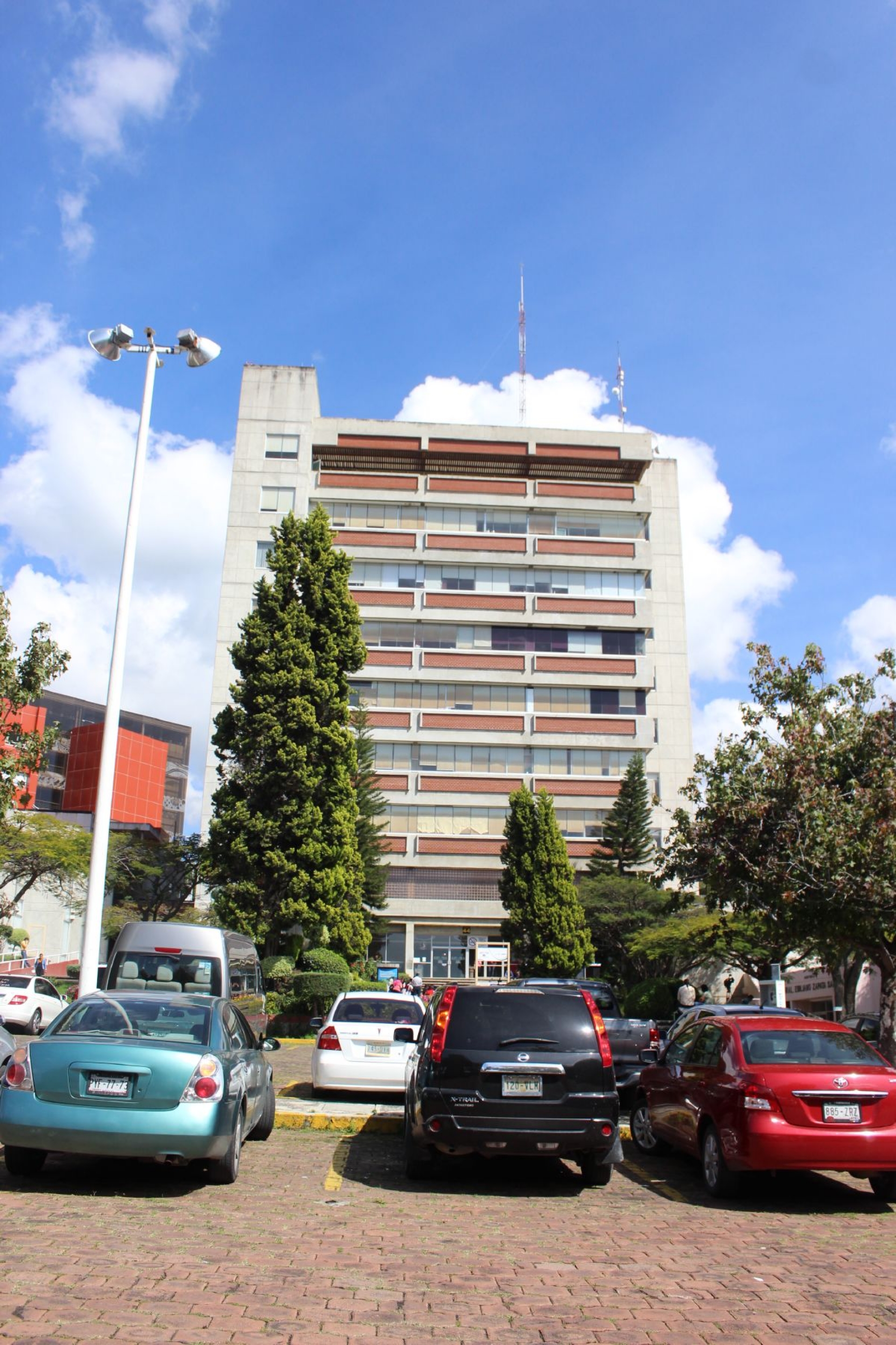 Oficializan oferta del 3.4 de incremento a académicos de la UAEM