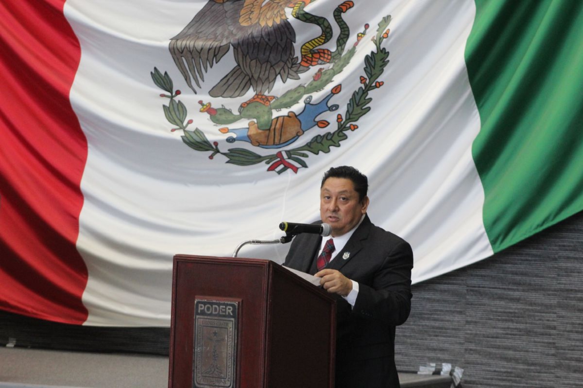 La comparecencia del fiscal divide a los diputados