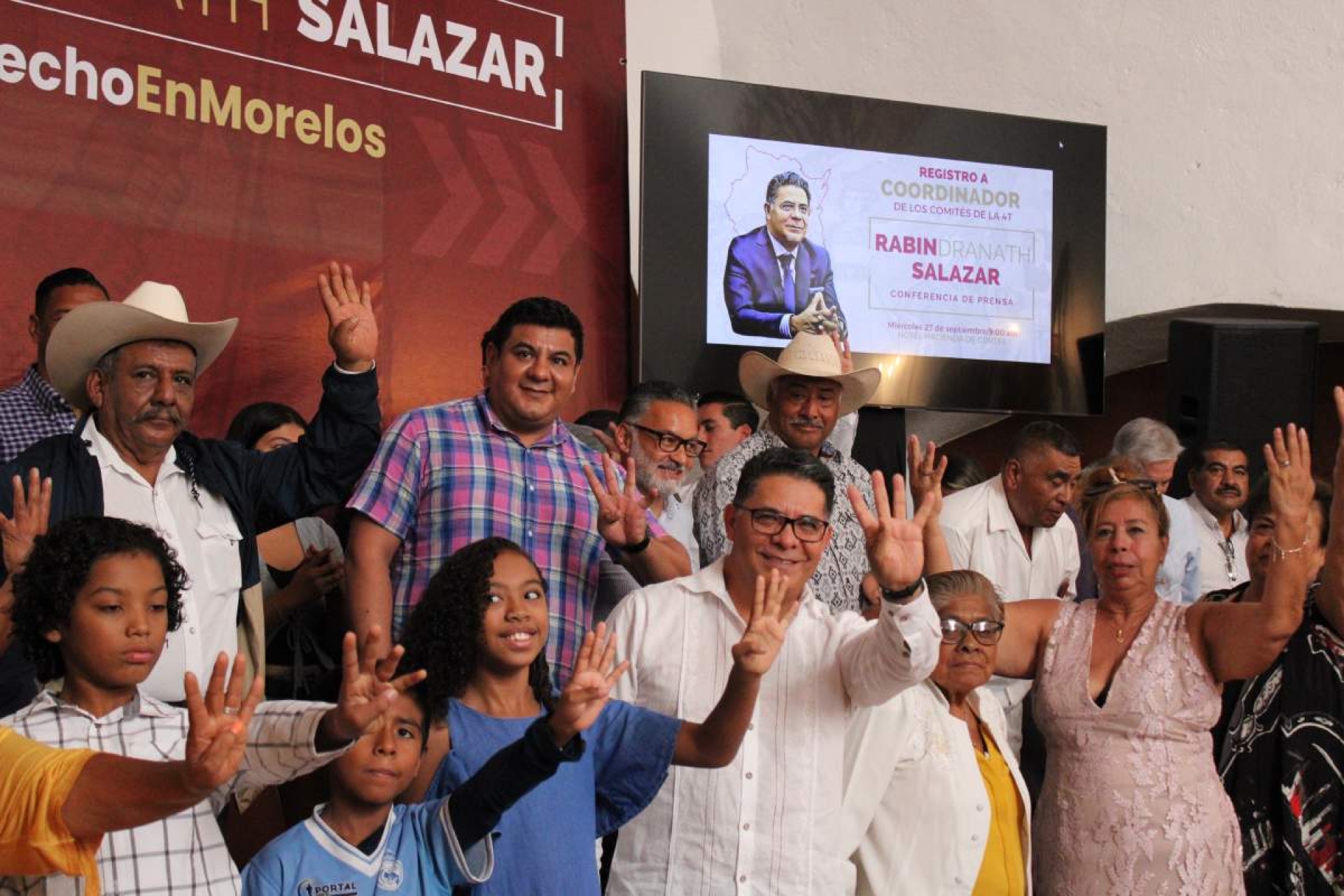 Llama Rabindranath Salazar a dar prioridad a la unidad