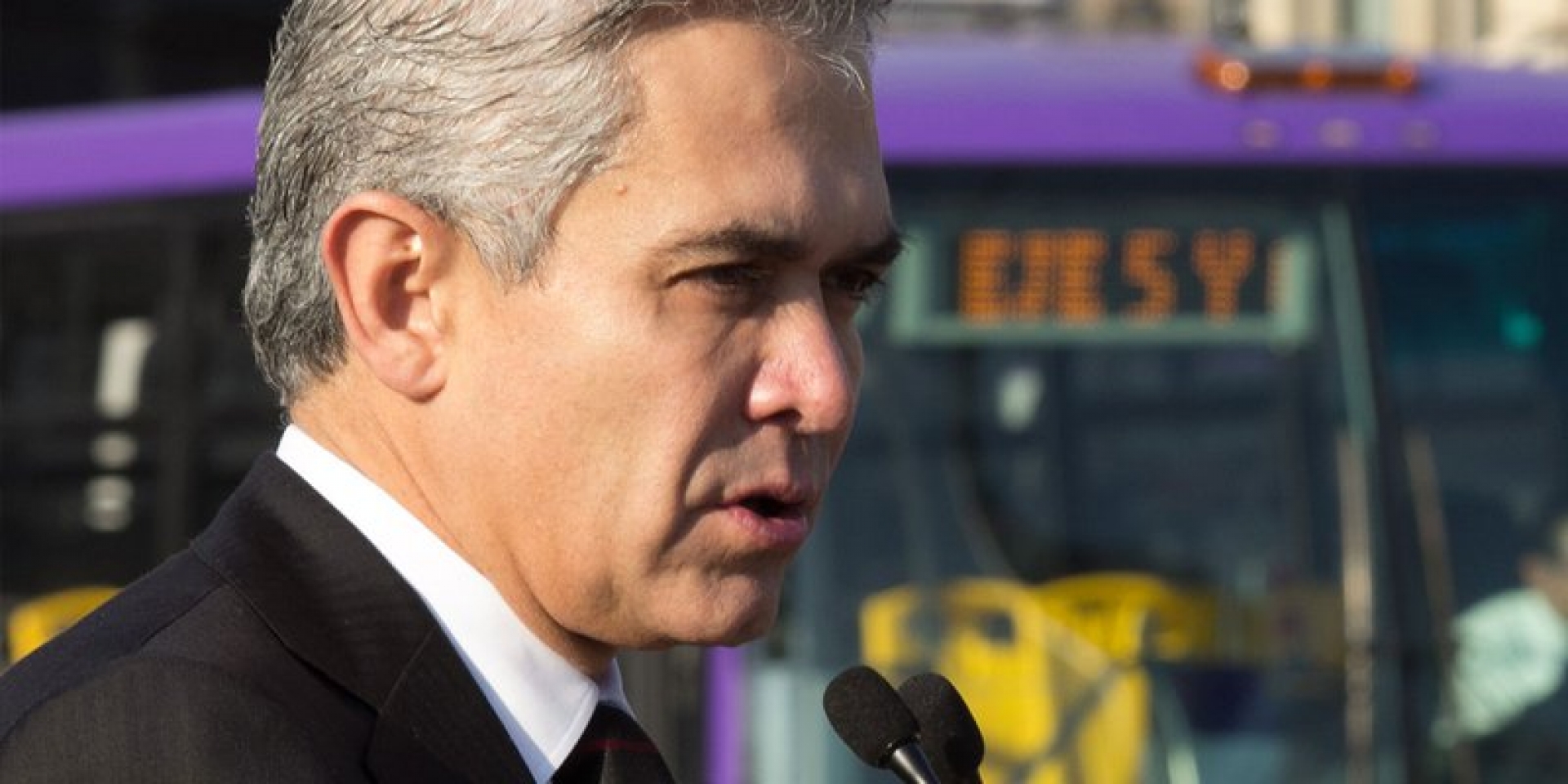 Mancera dice que aún valora dejar su cargo en CDMX