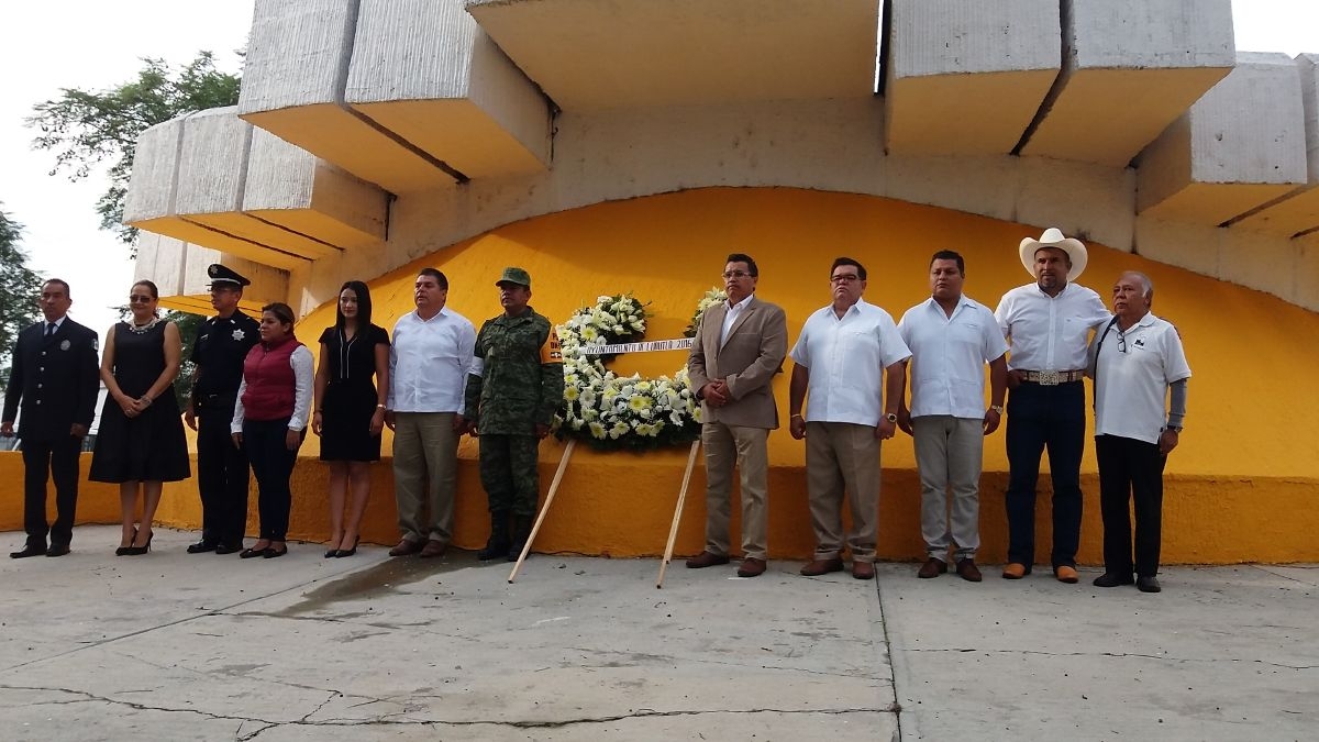 Sin desfile se conmemoró el CCLII aniversario del natalicio del General José Ma. Morelos y Pavón