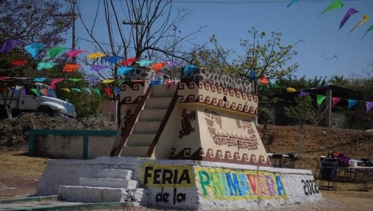 Buscan acuerdo para abastecer de agua a la colonia Xochicalco