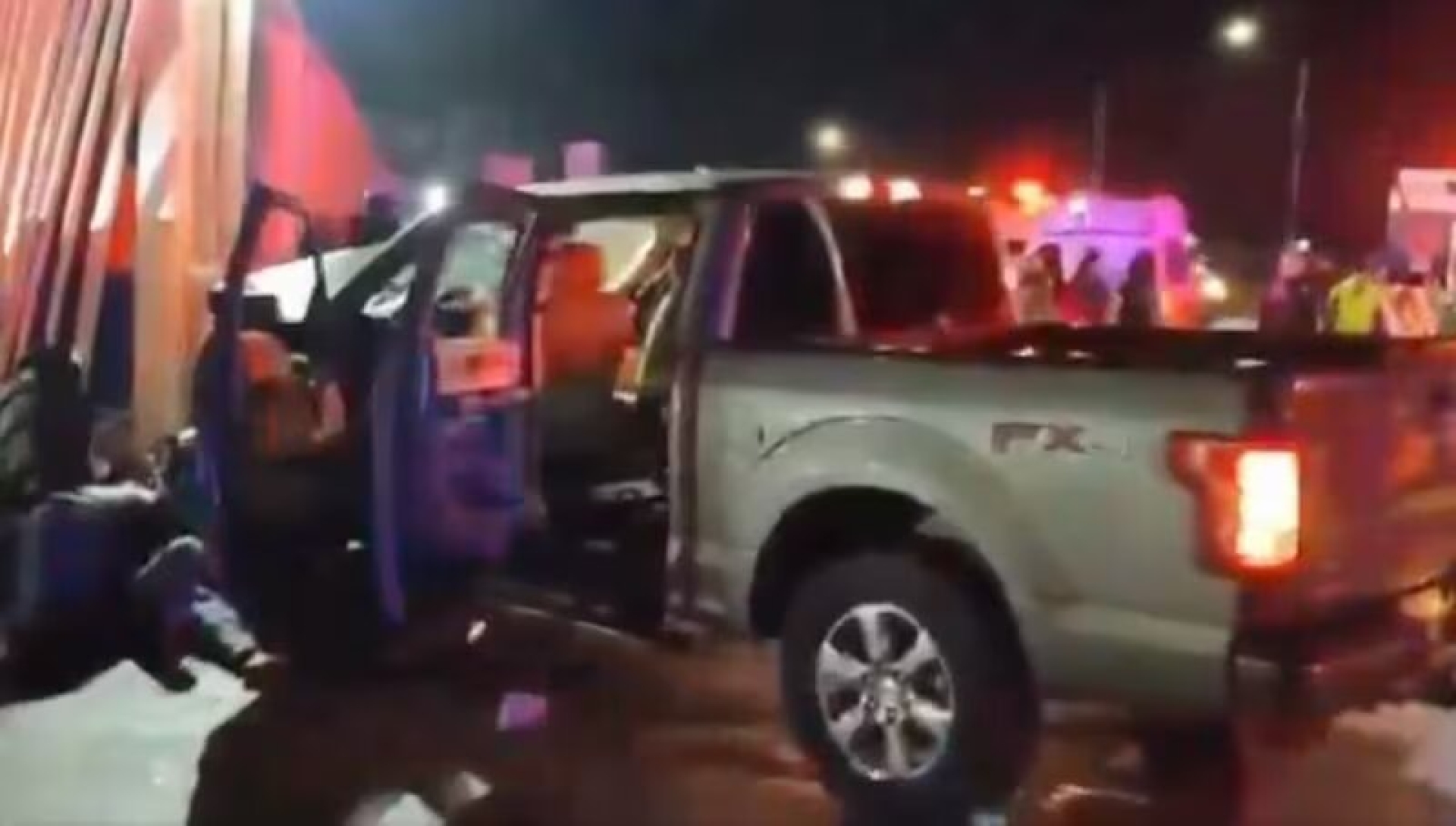 Atropellan a aficionados de Monterrey tras partido con Santos
