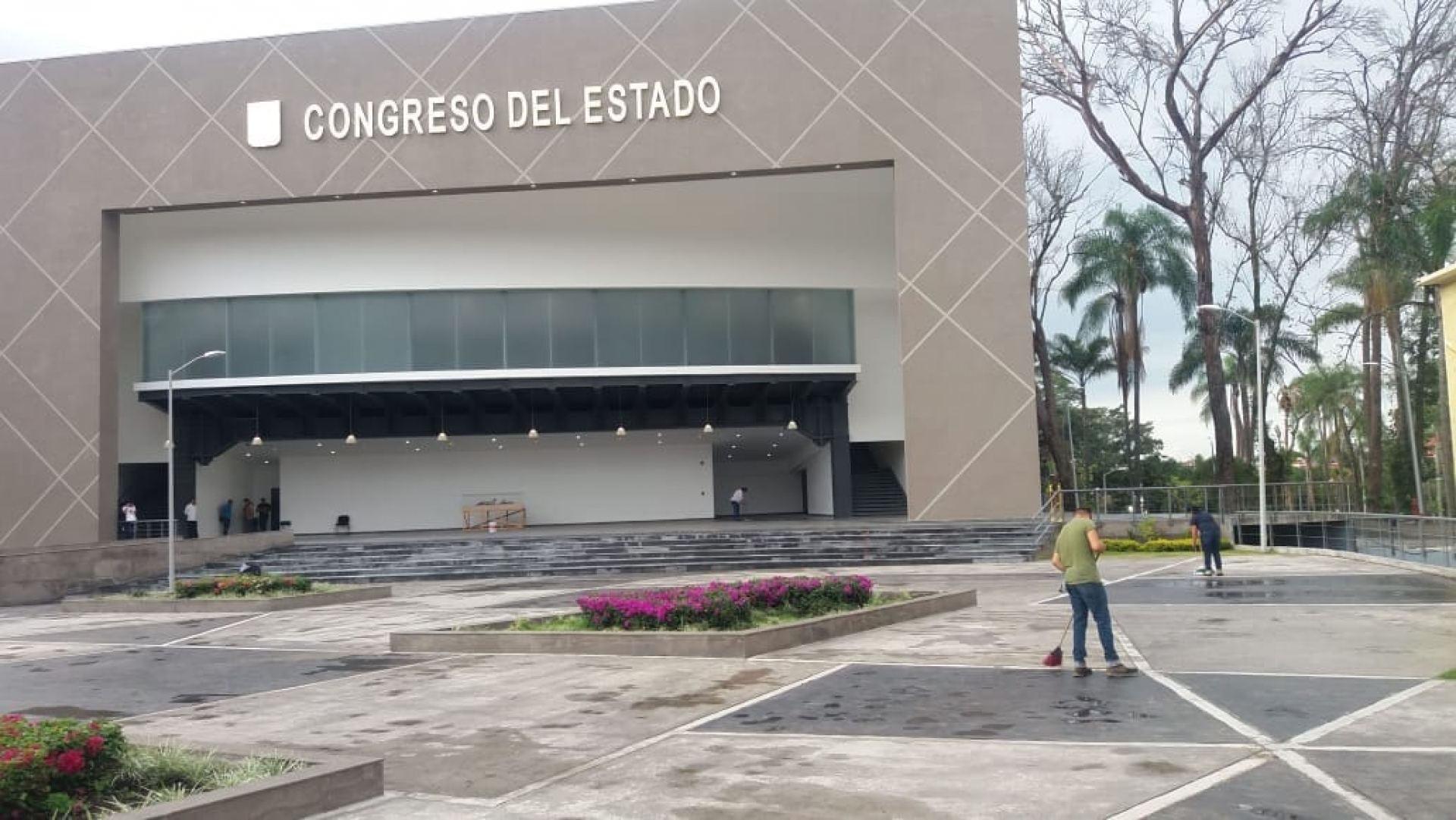 En medio de un caudal de deudas, los ex diputados concluyeron su conflictivo periodo