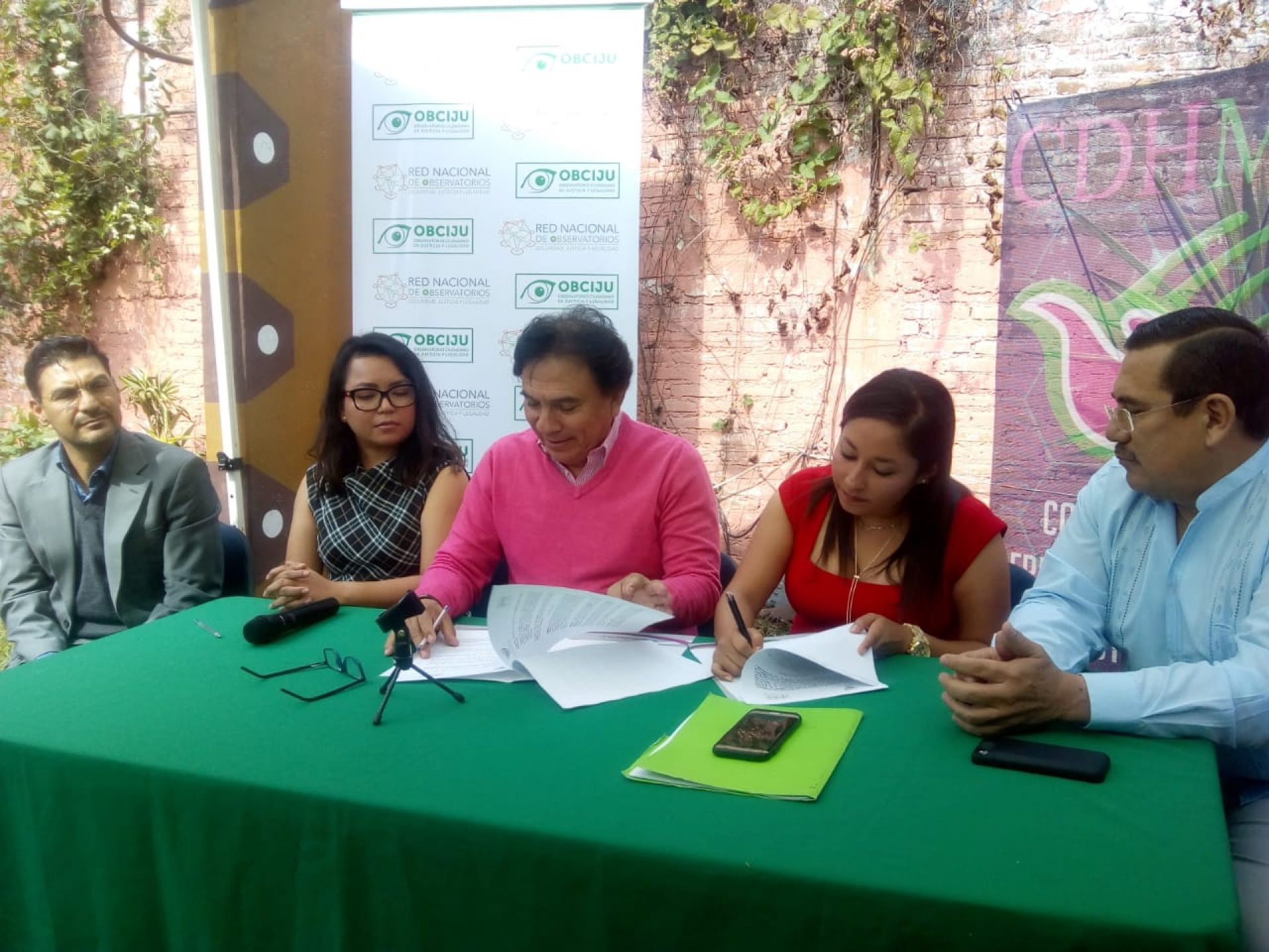 Firman convenio CDHEM y Observatorio Ciudadano de Morelos