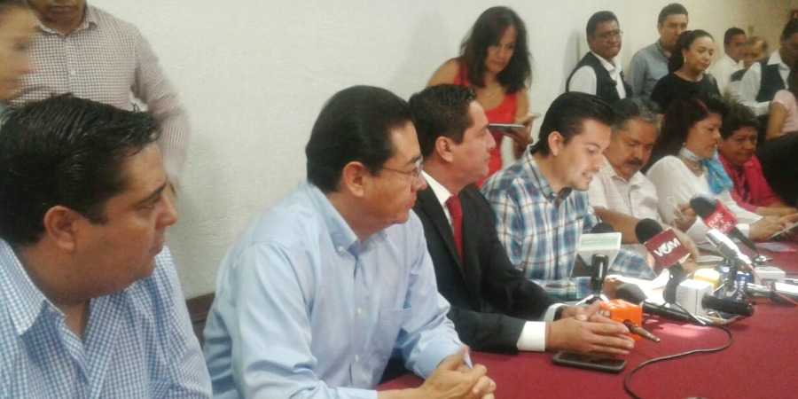 Insisten diputados del G-10 en que haya diálogo para destrabar conflicto en el Congreso local