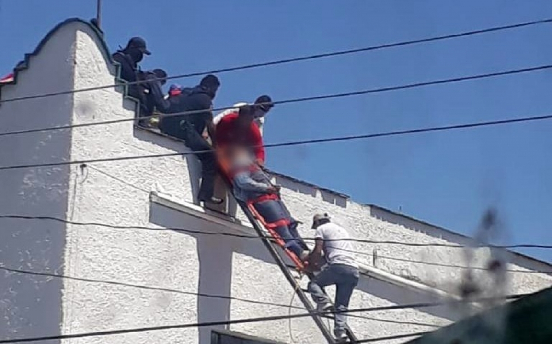 Trabajador municipal de Zacatepec recibe descarga eléctrica