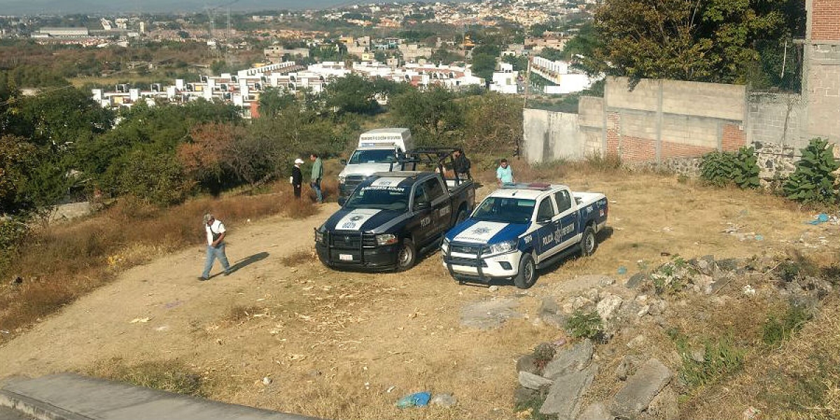 Lo último: Hallan cadáver en un lote baldío, en Emiliano Zapata