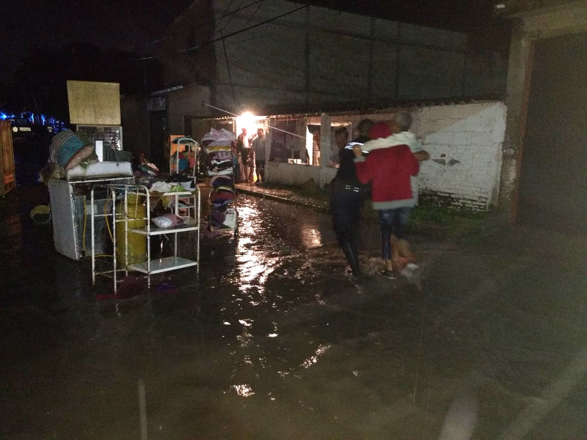 Entre 400 y 500 casas inundadas en Jojutla