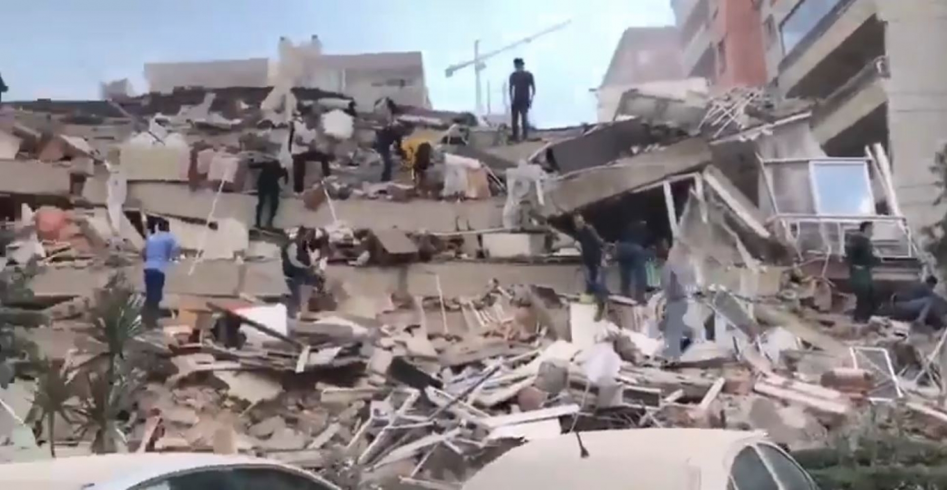 Fuerte sismo de magnitud 6.6 sacude Turquía y Grecia