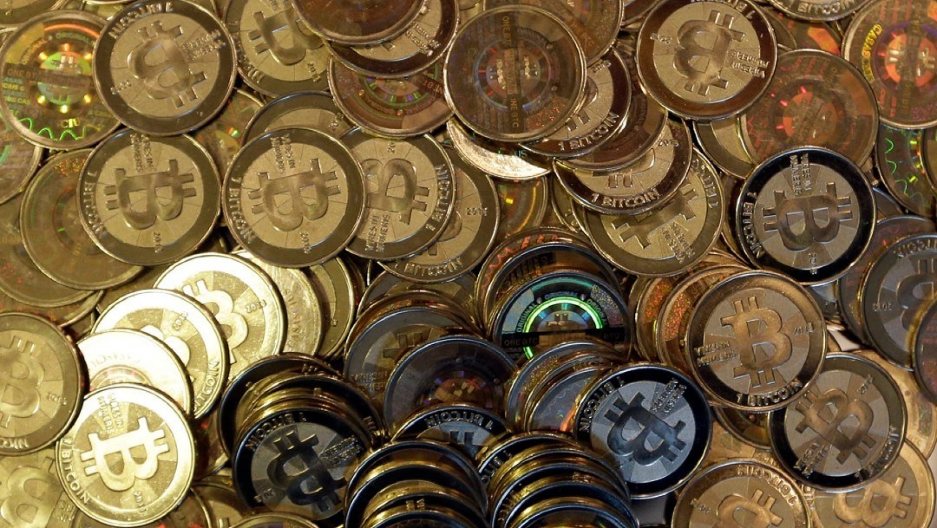 Bitcoin alcanza nuevo máximo histórico, cerca de los 52 mil 900 dólares
