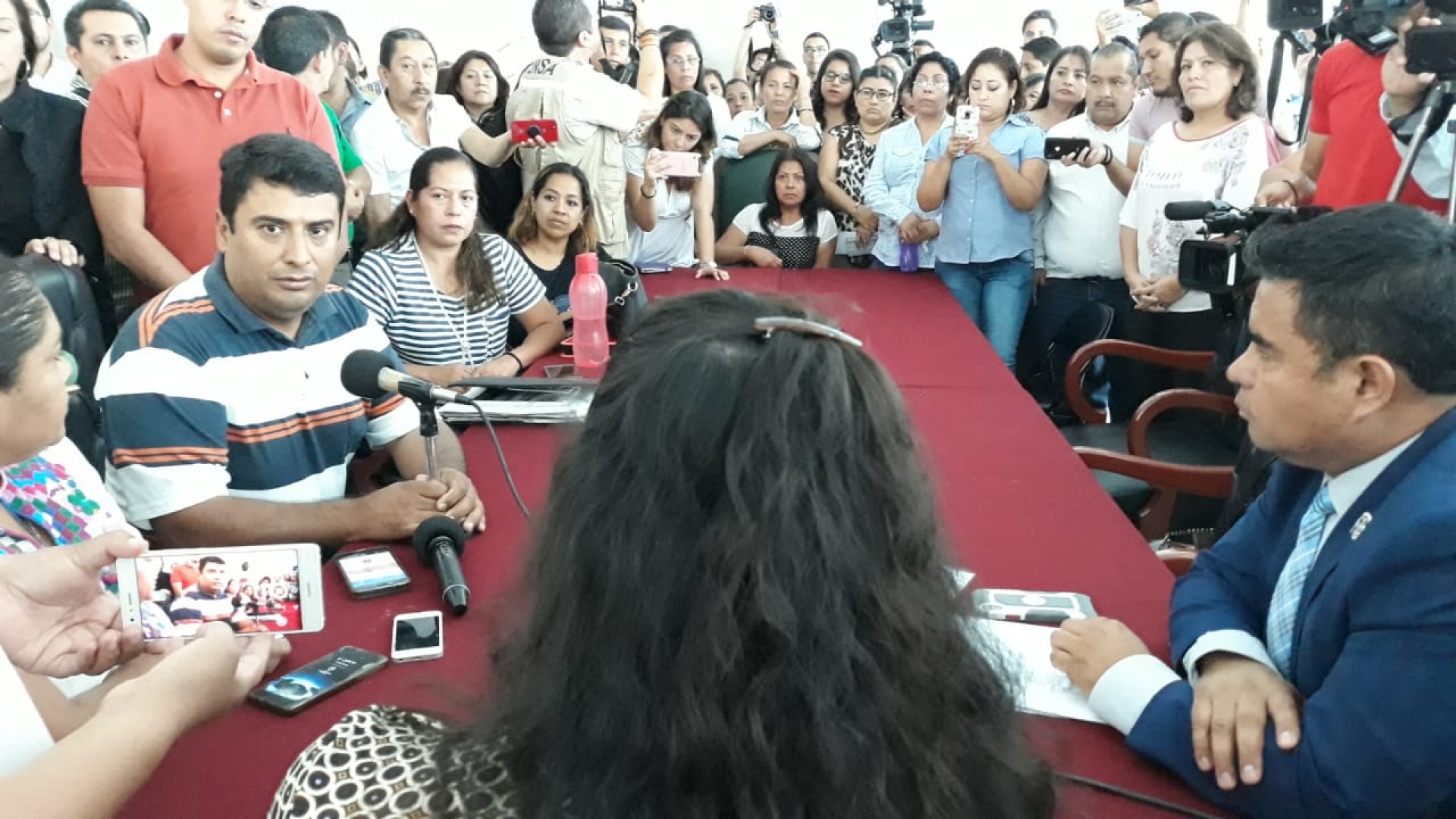 Se inconforman trabajadores sindicalizados del Poder Legislativo