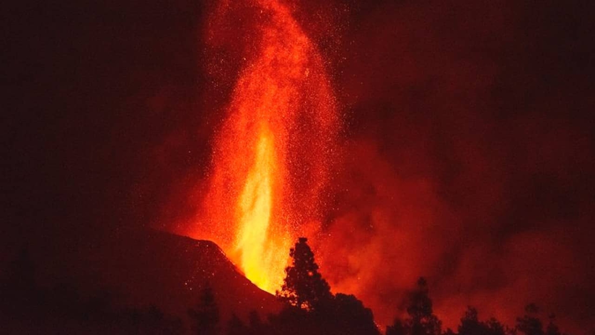 Volcán Cumbre Vieja vuelve a estar "bastante" explosivo