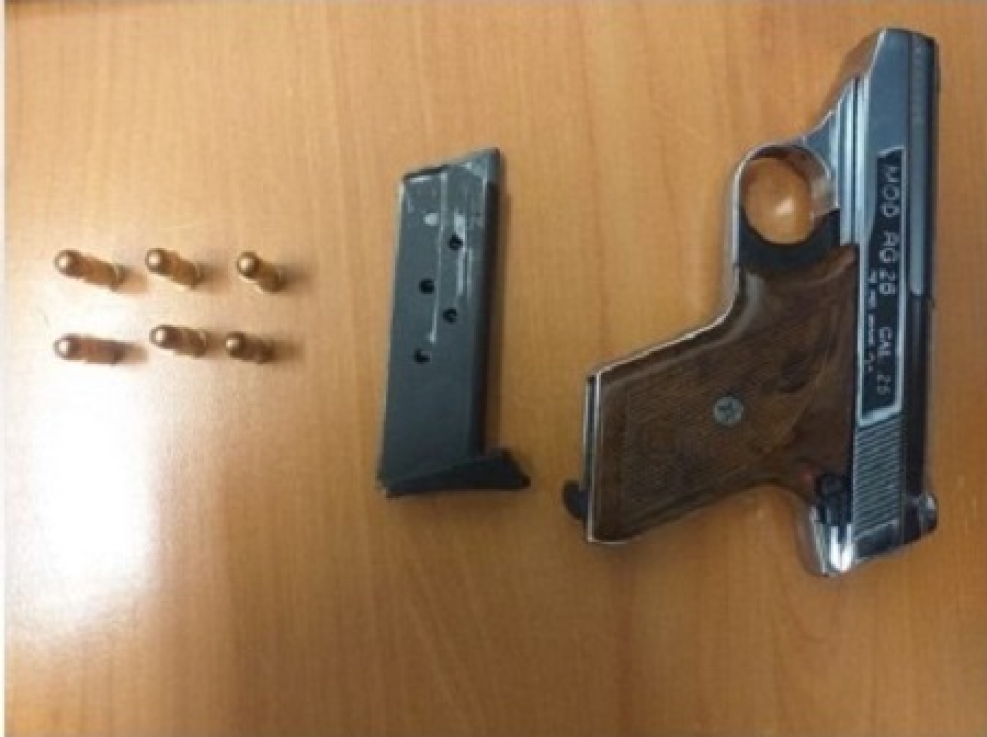 Atrapan a un automovilista armado