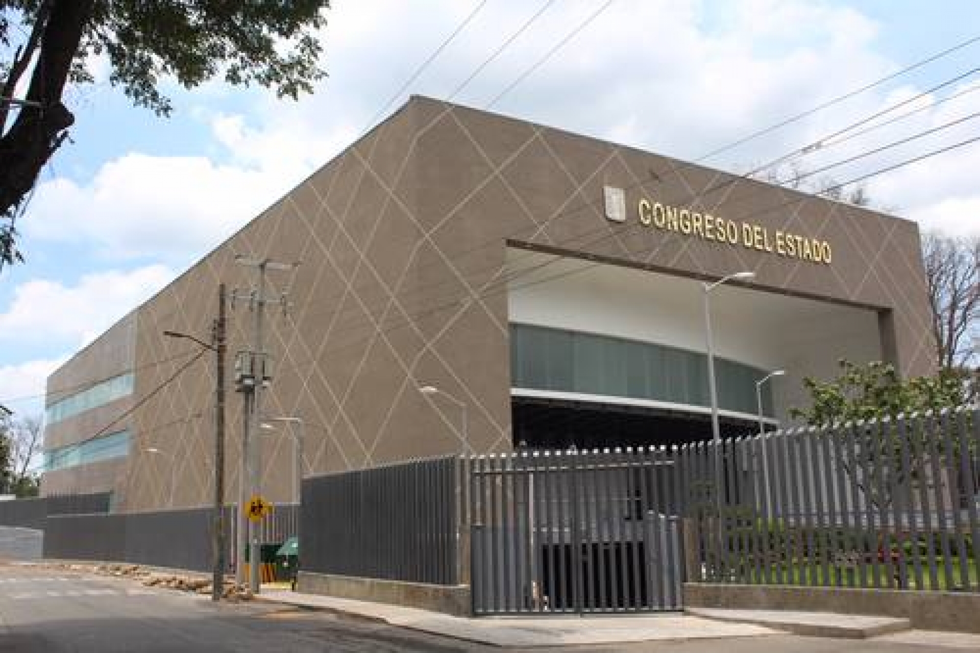 Hoy sesionará el Congreso