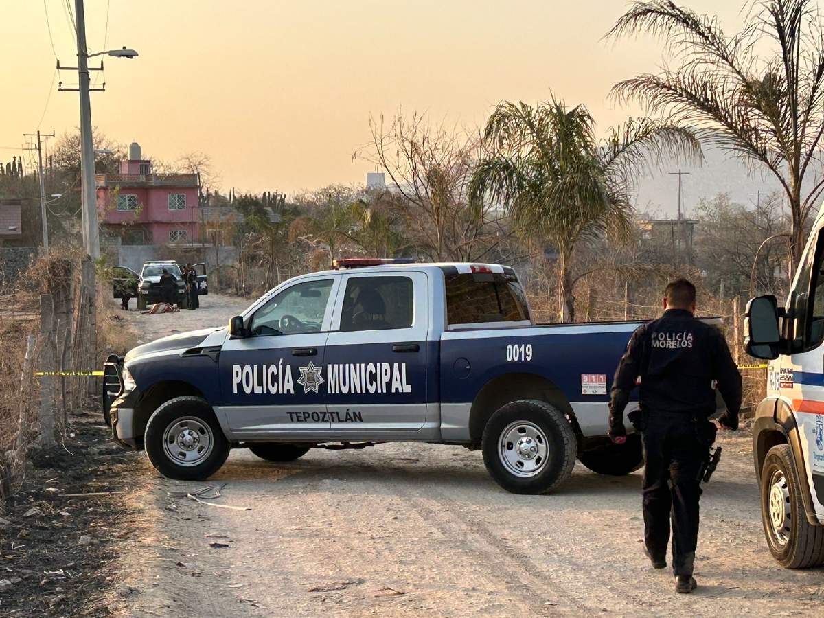 Hallan un cadáver en la colonia Tetecolala
