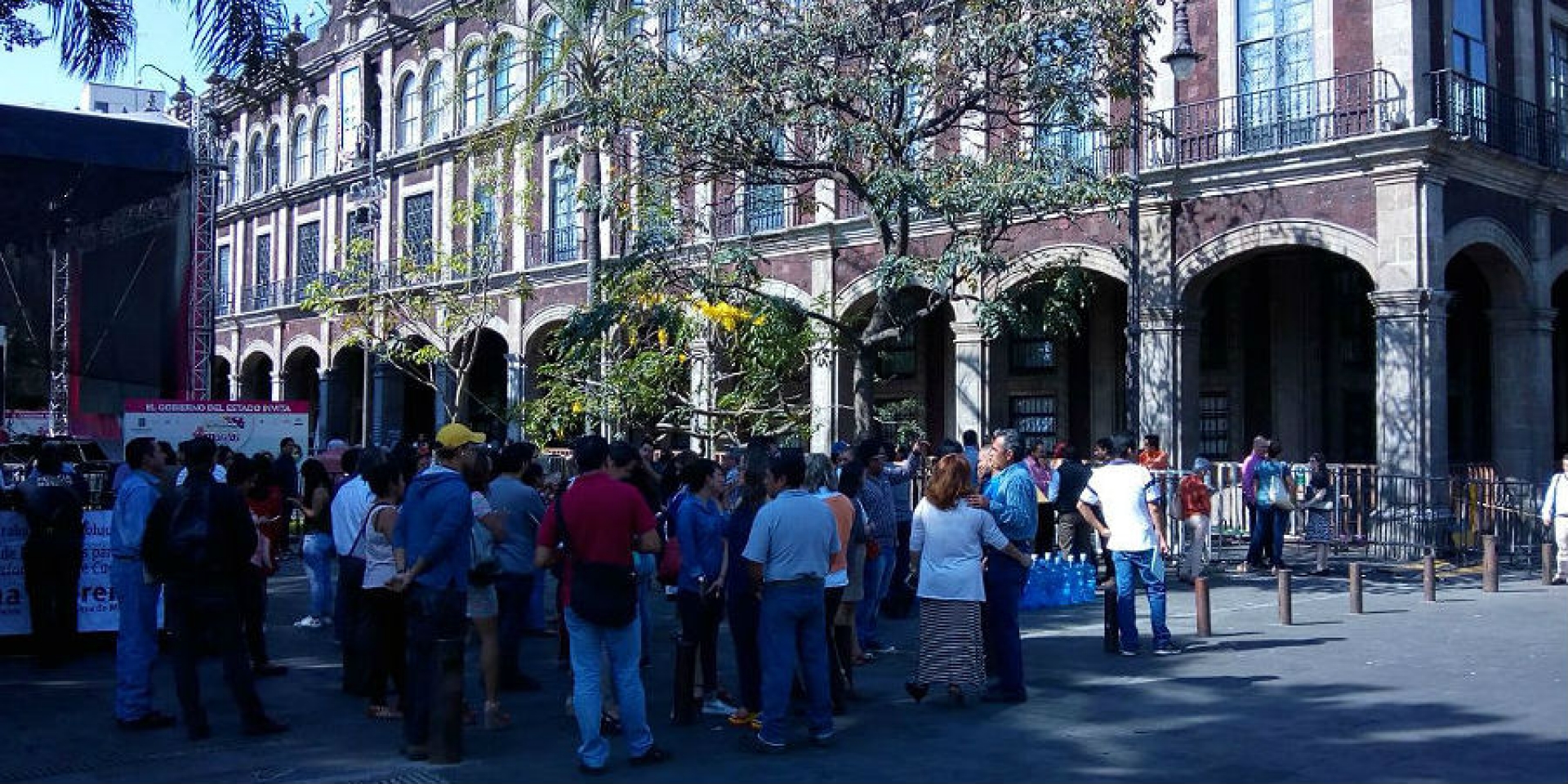 Evacuan Palacio de Gobierno tras activarse alarma sísmica