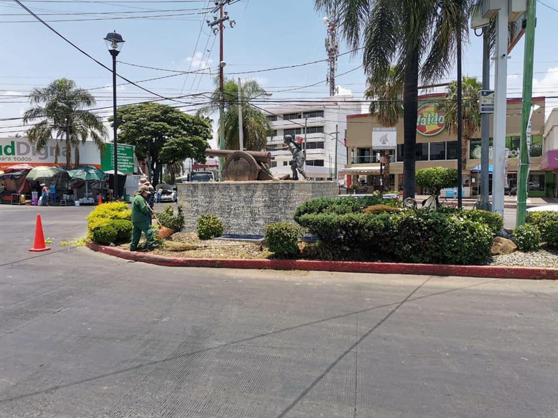 Continúa remozamiento de puntos emblemáticos de Cuernavaca
