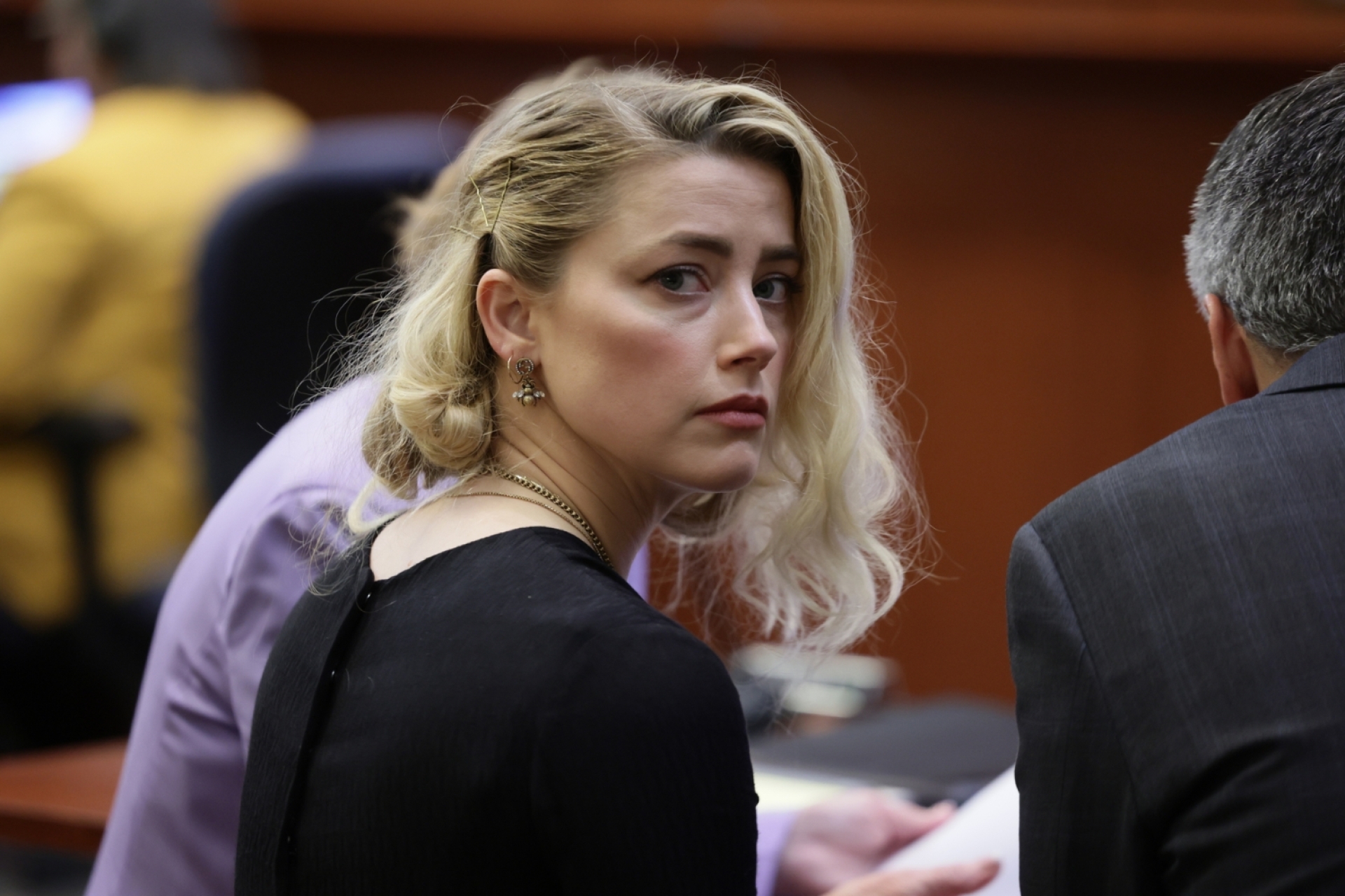 Exnovia de Amber Heard revela detalles íntimos y emocionales sobre el juicio contra Johnny Depp