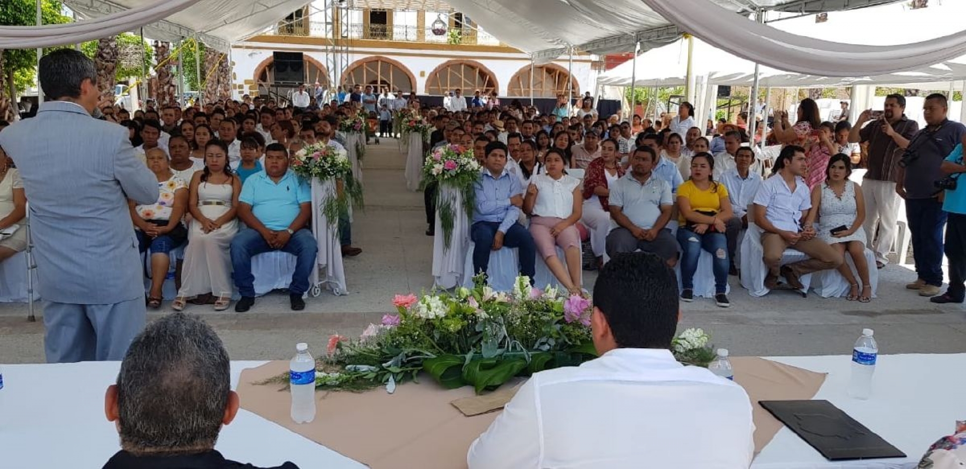 Se casan 111 parejas en boda masiva en Jojutla