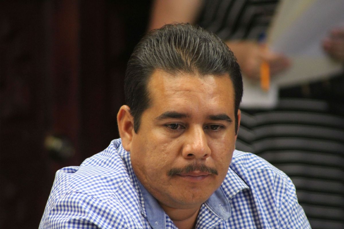 El alcalde de Amacuzac cobrará como edil y como trabajador jubilado del Congreso