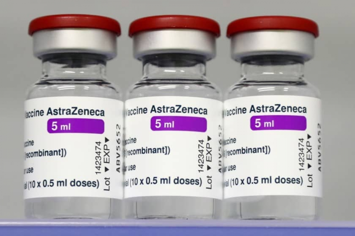 Segunda dosis de vacuna COVID de AstraZeneca no aumenta riesgo de trombos
