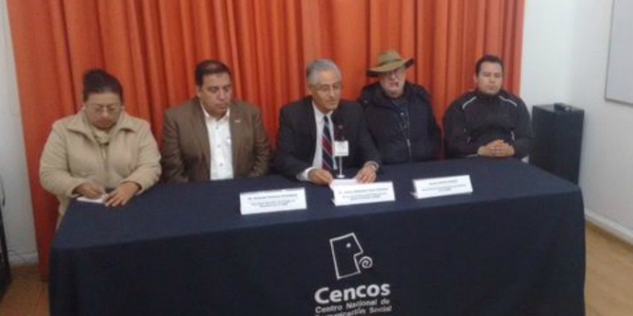 El rector Alejandro Vera presentó en la ciudad de México el pronunciamiento que se publica hoy en La Unión de Morelos