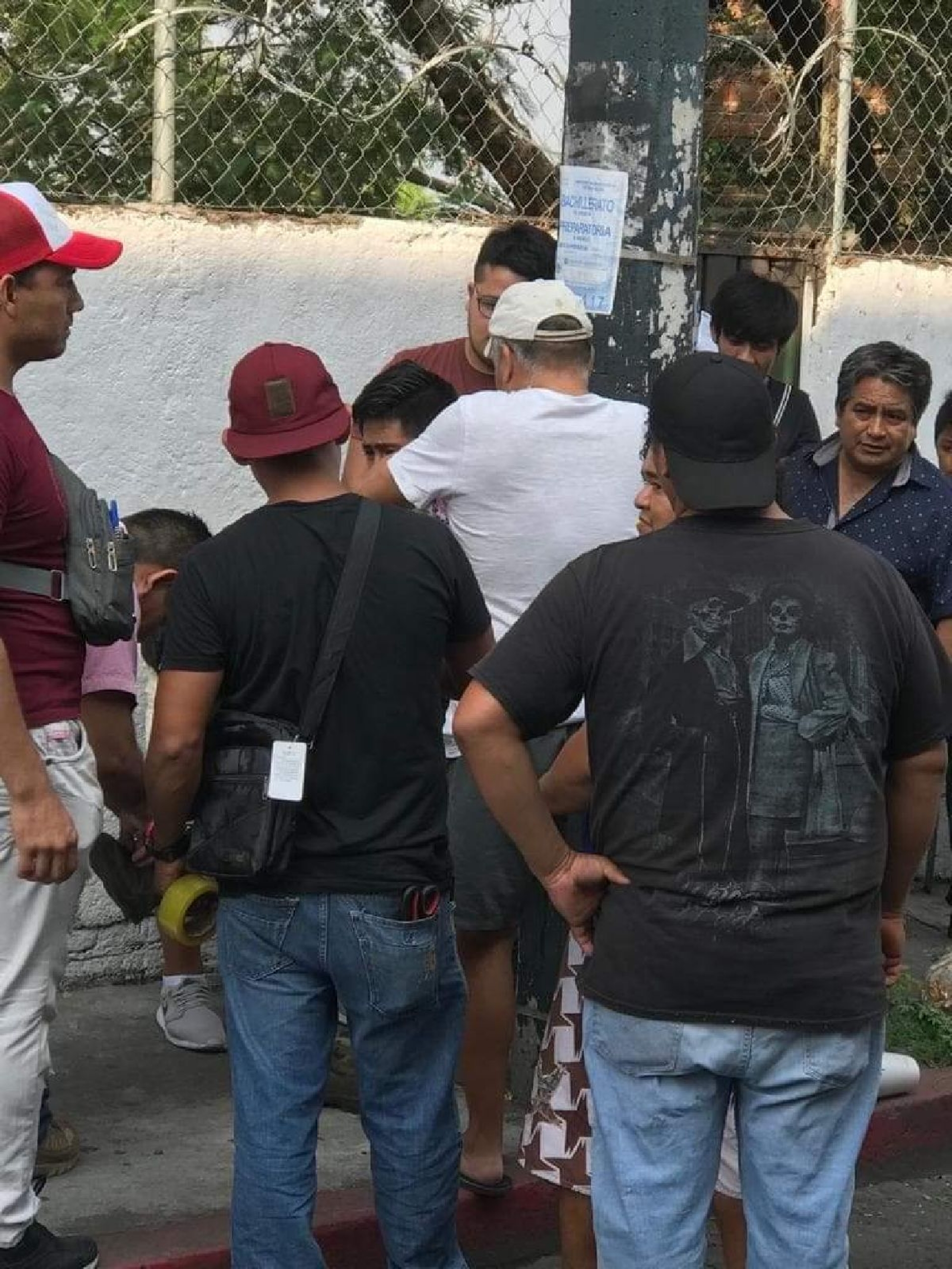 Comerciantes de la Plaza “Lido” golpean a presunto ladrón