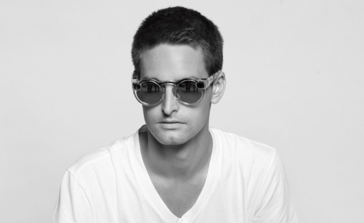 Snapchat presenta en sociedad sus nuevas gafas inteligentes