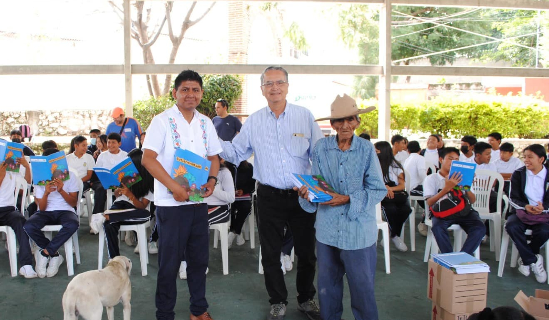 Llega el libro 'Tetlanonotsah' a bibliotecas de Temixco