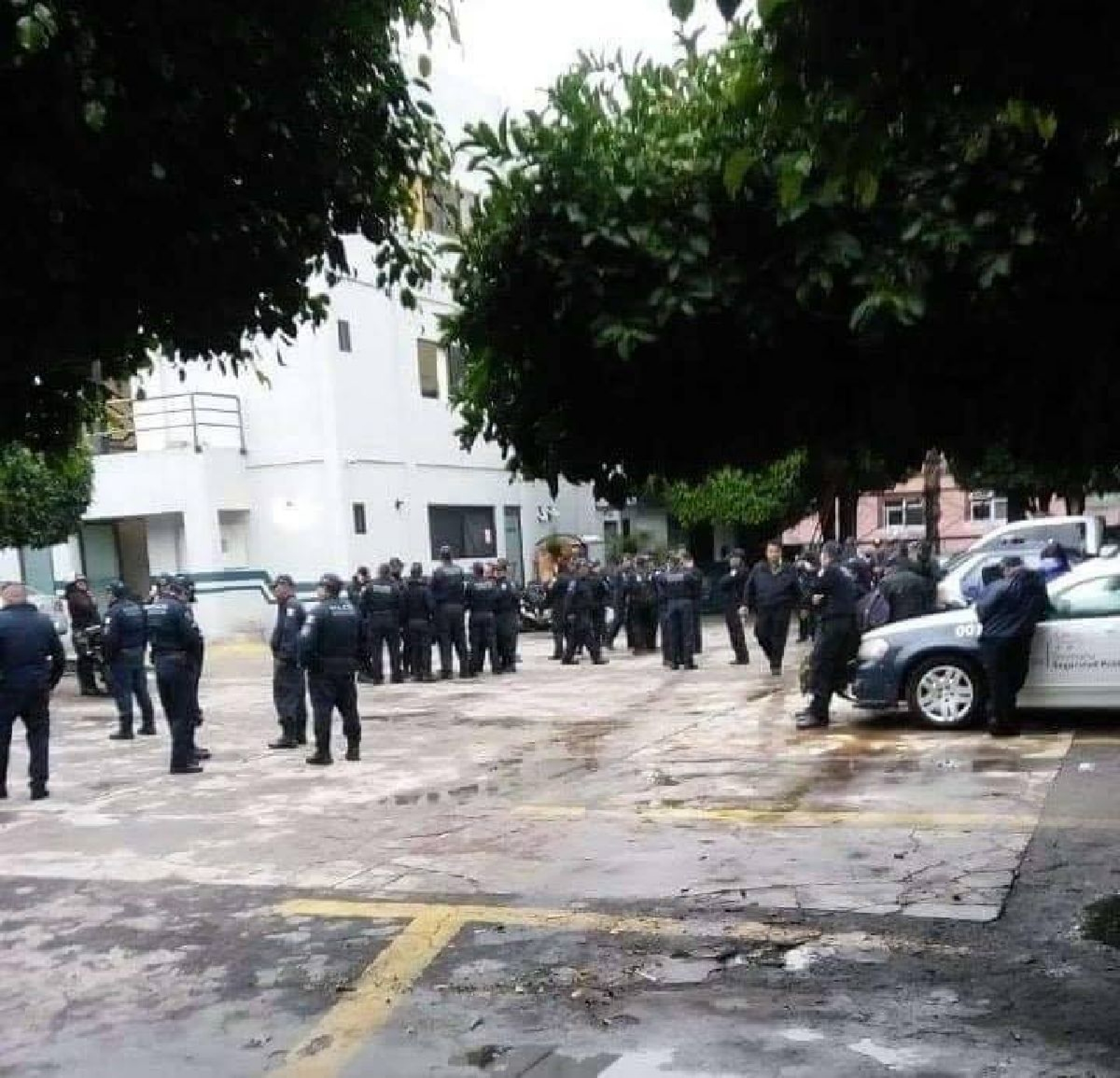 Paro de labores de policías en Cuautla por falta de pago