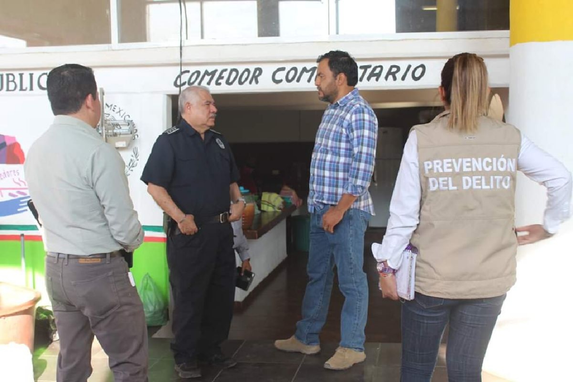 Se reúnen el alcalde Jantetelco y el titular de la CES