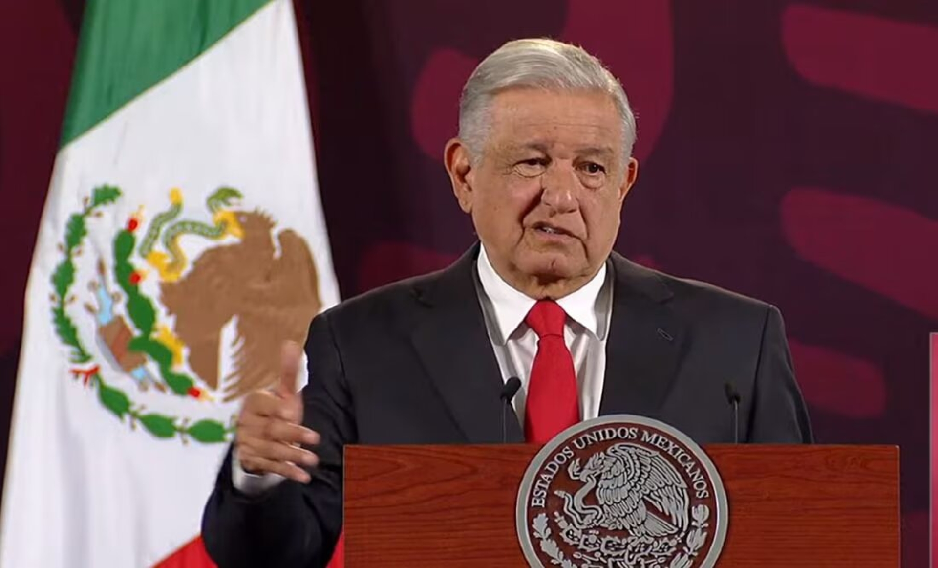 AMLO celebra decisión del INE: 'Era una aberración' cancelar mañaneras
