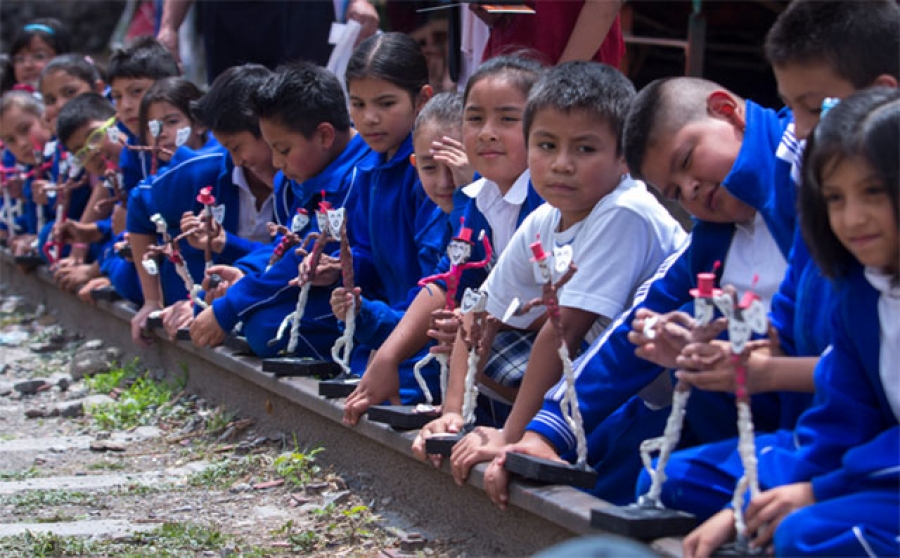 Mañana regresan a clases estudiantes de nivel básico
