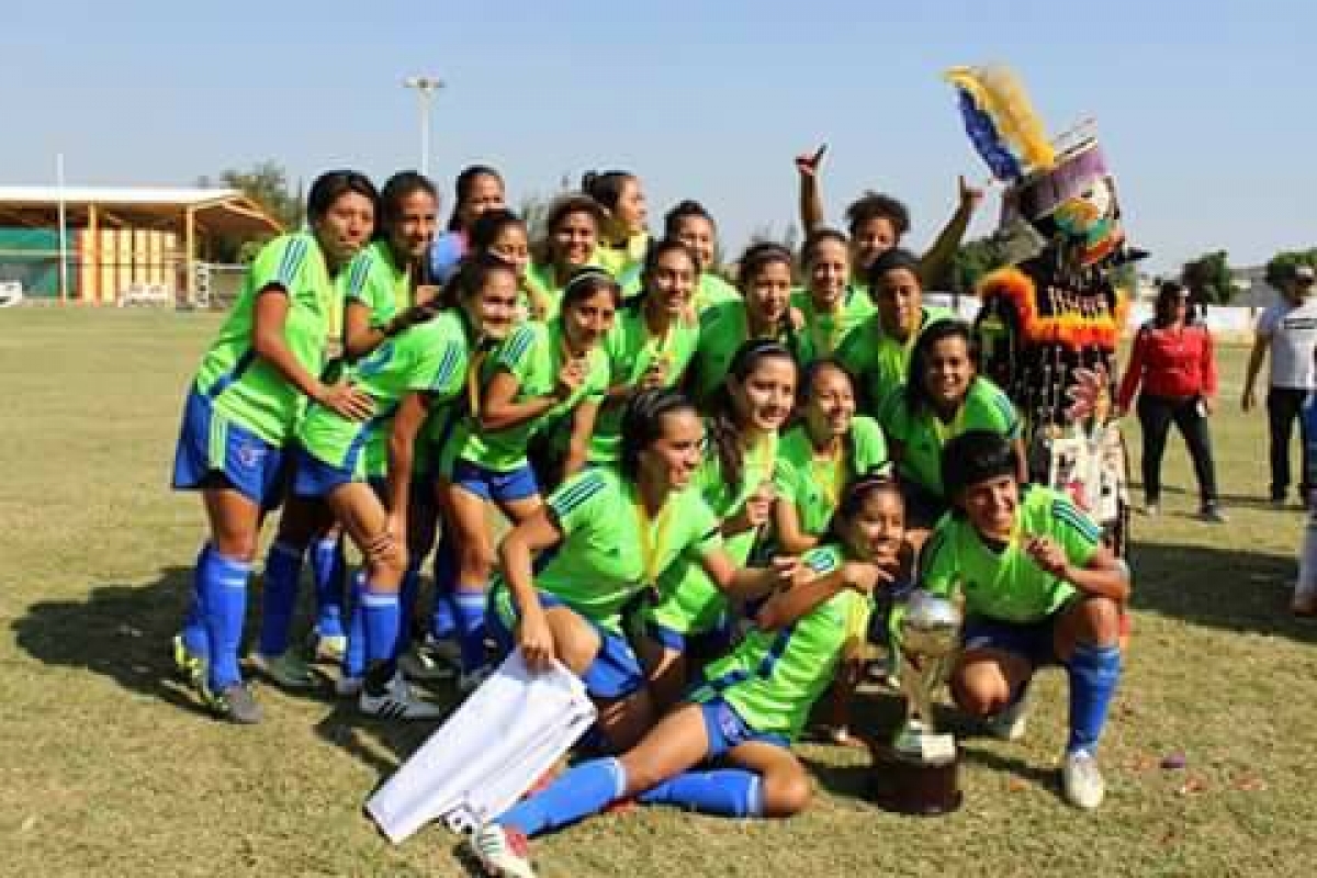 Leonas Morelos, bicampeonas