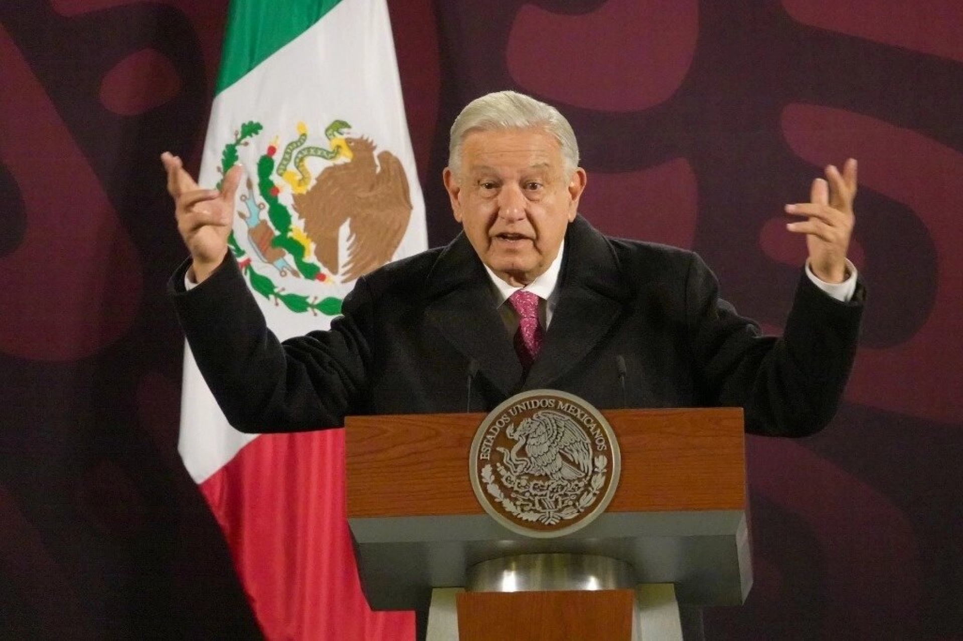 AMLO se despide en su última mañanera: 'Me dediqué a servir al pueblo'