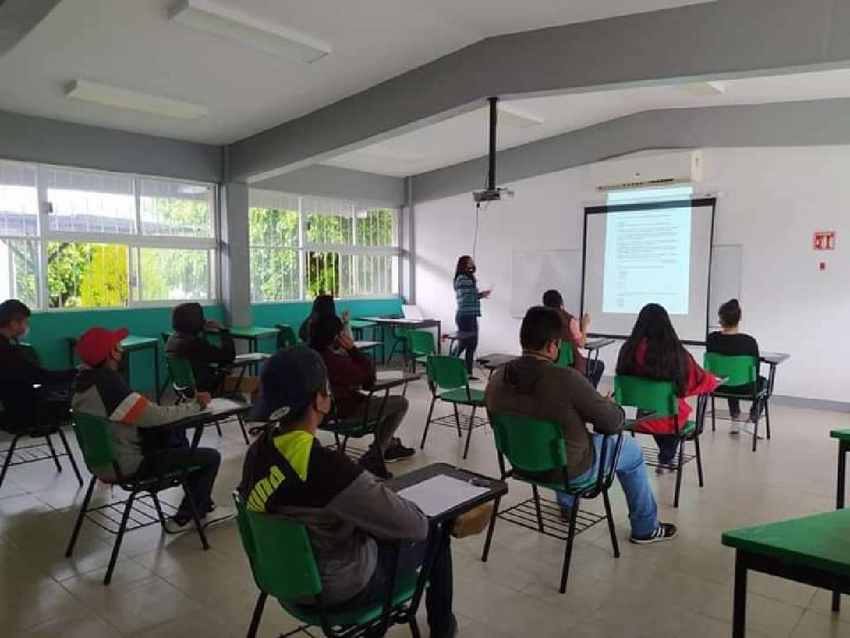 Aún hay espacios para ingresar al CBTA 194 de Miacatlán