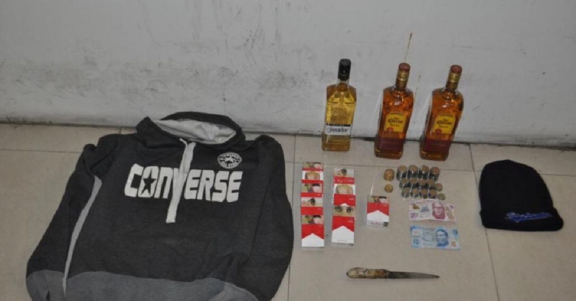 Capturan a tres hombres por robo a minisúper