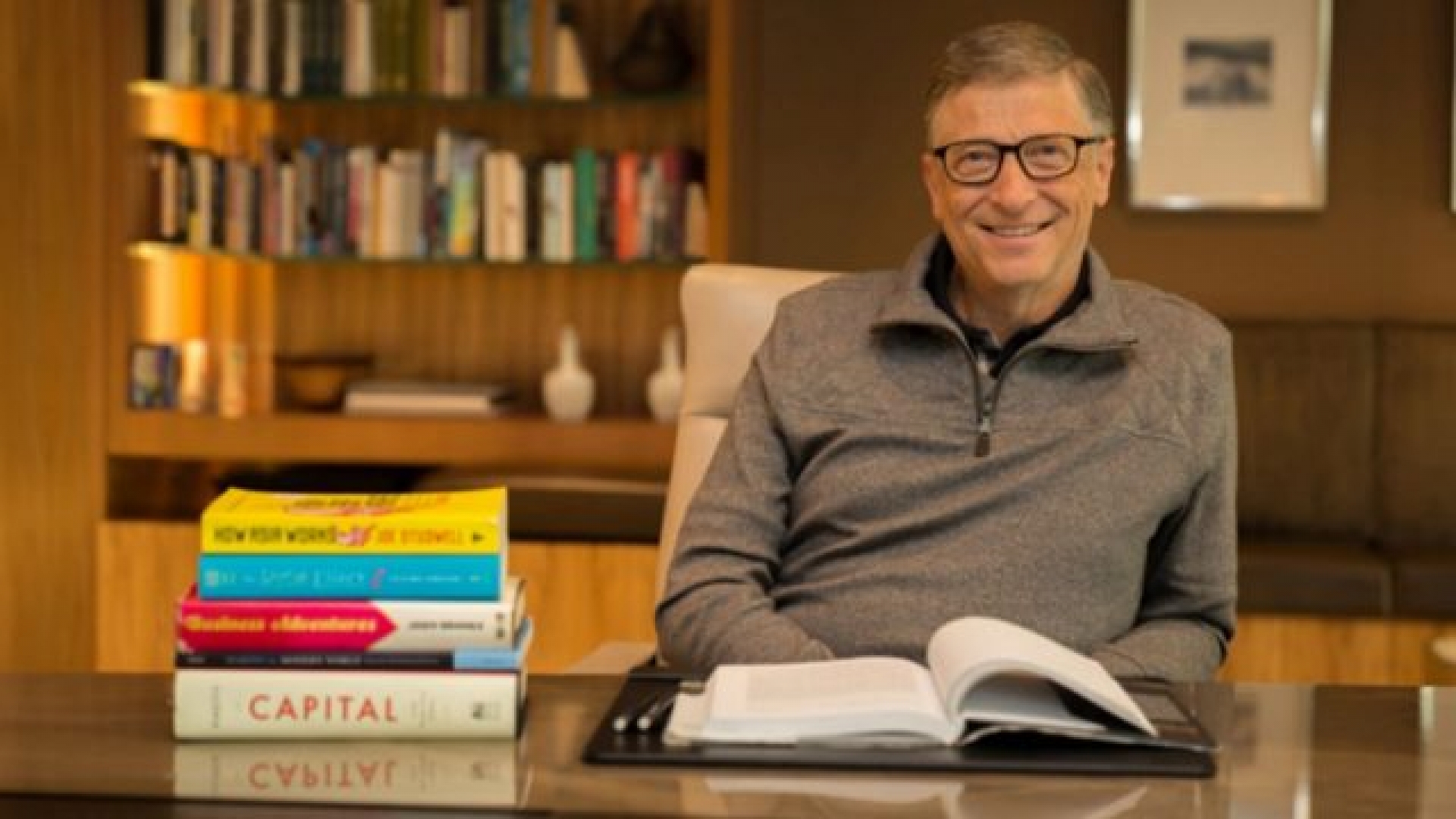Bill Gates advierte que el regreso a la normalidad será hasta 2022