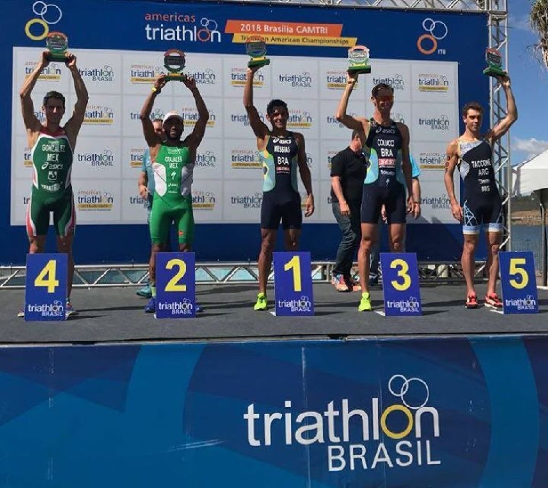 Irving Pérez, lejos de las medallas en el Campeonato Panamericano de Triatlón
