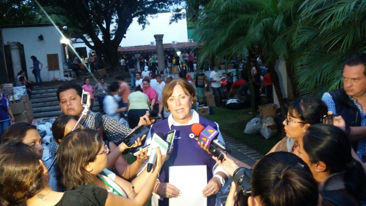 La ayuda de Michoacán y Nayarit fue enviada al Dif  por sus homólogos de aquellos estados: Elena Cepeda